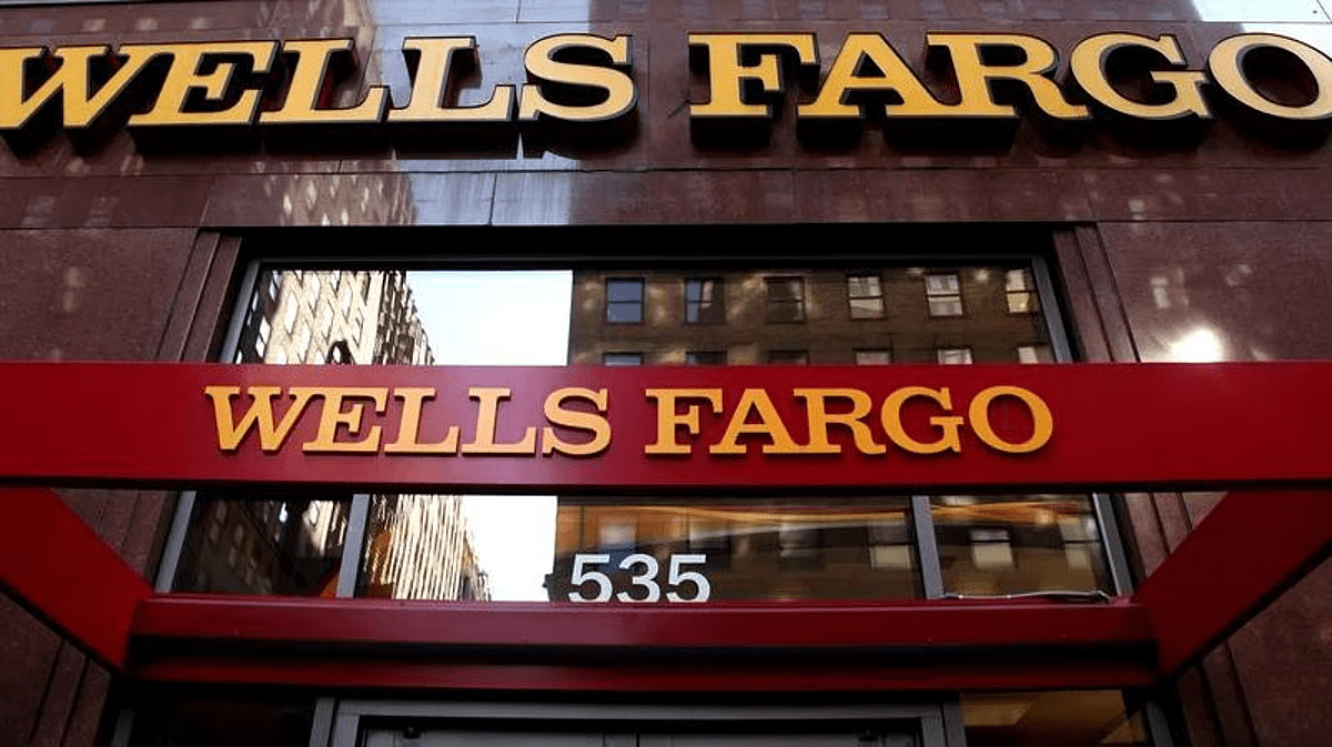 Wells Fargo job cuts 2025